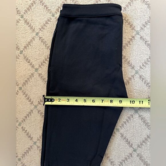 Tory Burch Charcoal texturized Leggings with side seam detail.  XS - Picture 8 of 11